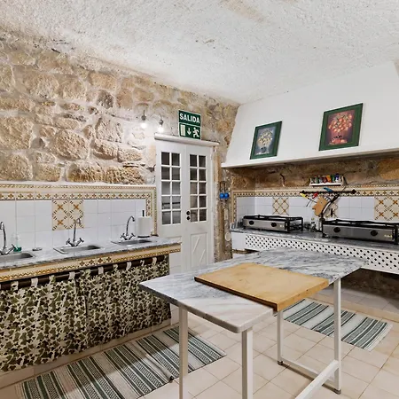 Castelo De Portuzelo Casa de Férias *